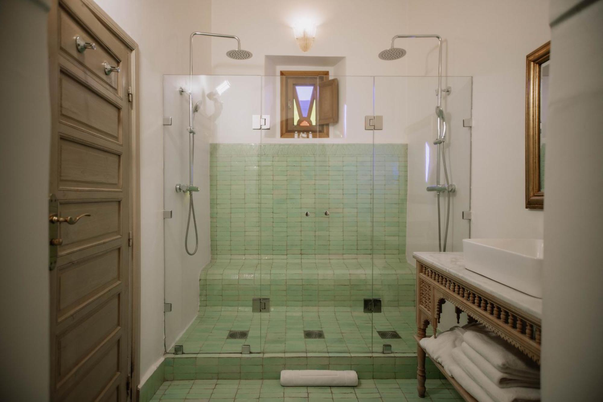 Junior Suite,1611062050:JPEG